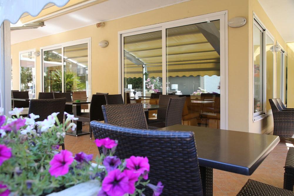 Hotel Elisir Rimini Luaran gambar