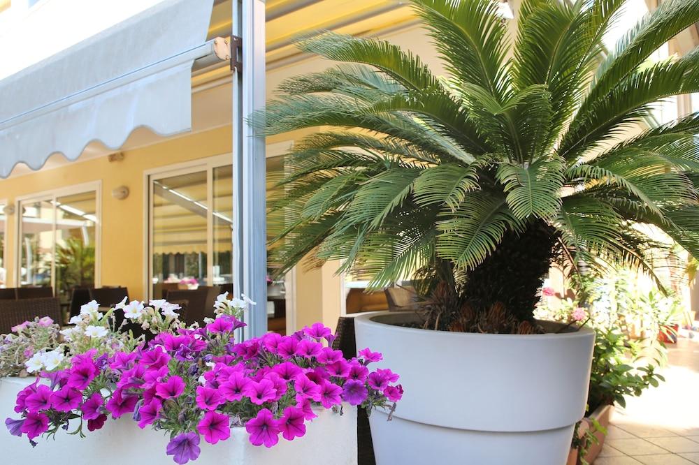 Hotel Elisir Rimini Luaran gambar
