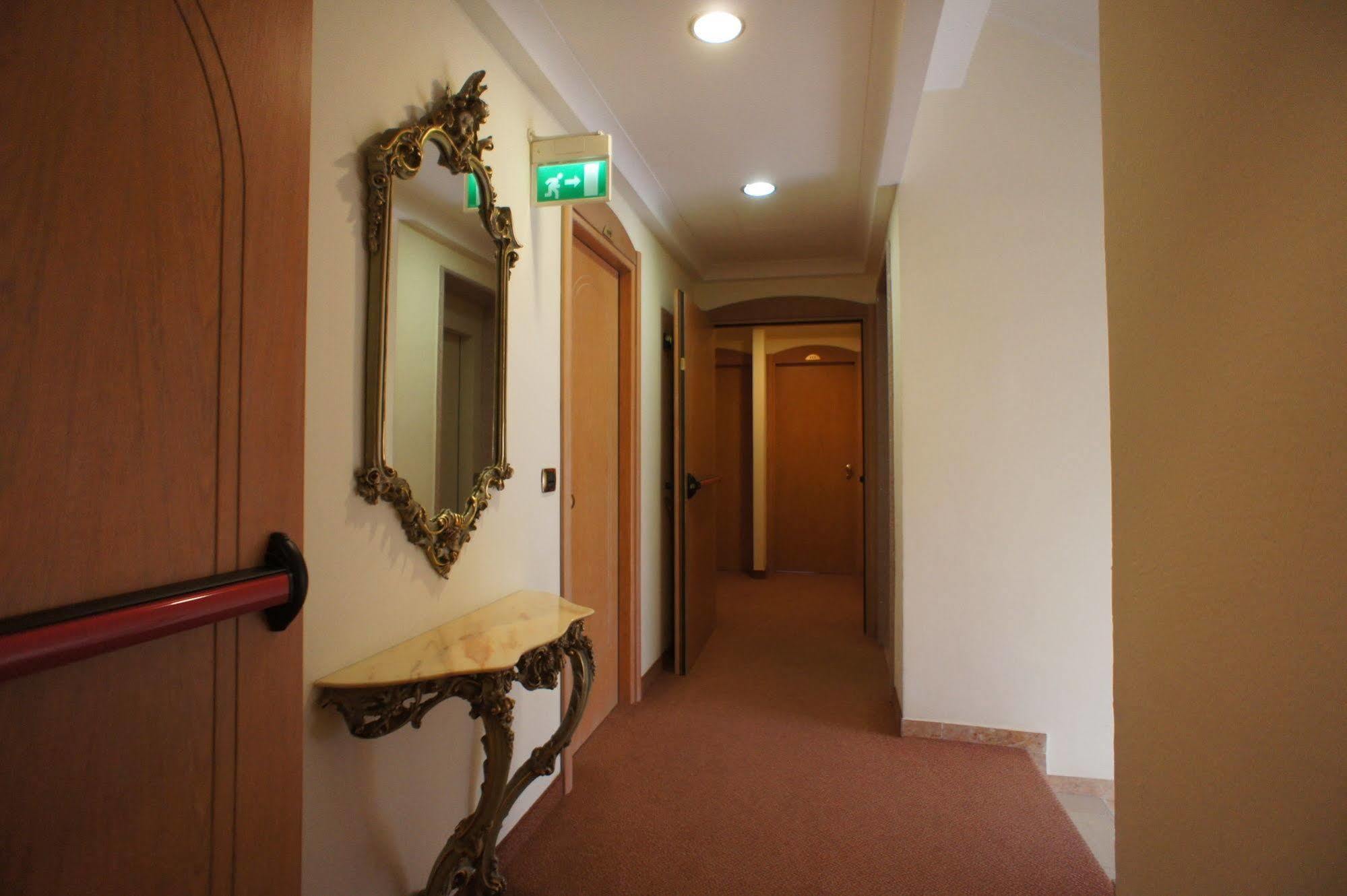 Hotel Elisir Rimini Luaran gambar